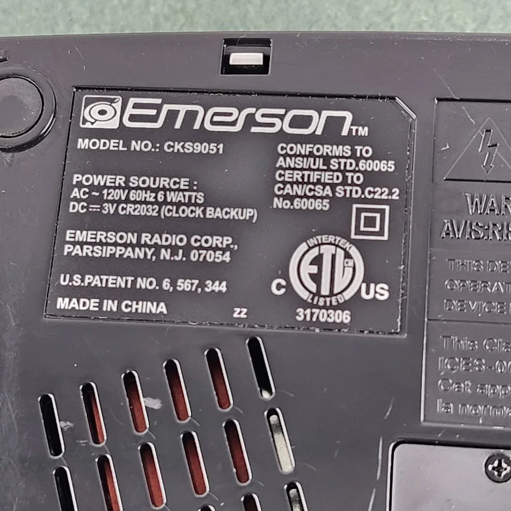 Emerson Dual Alarm Auto Smartset Clock Radio JUMBO Digital Display Model CKS9051